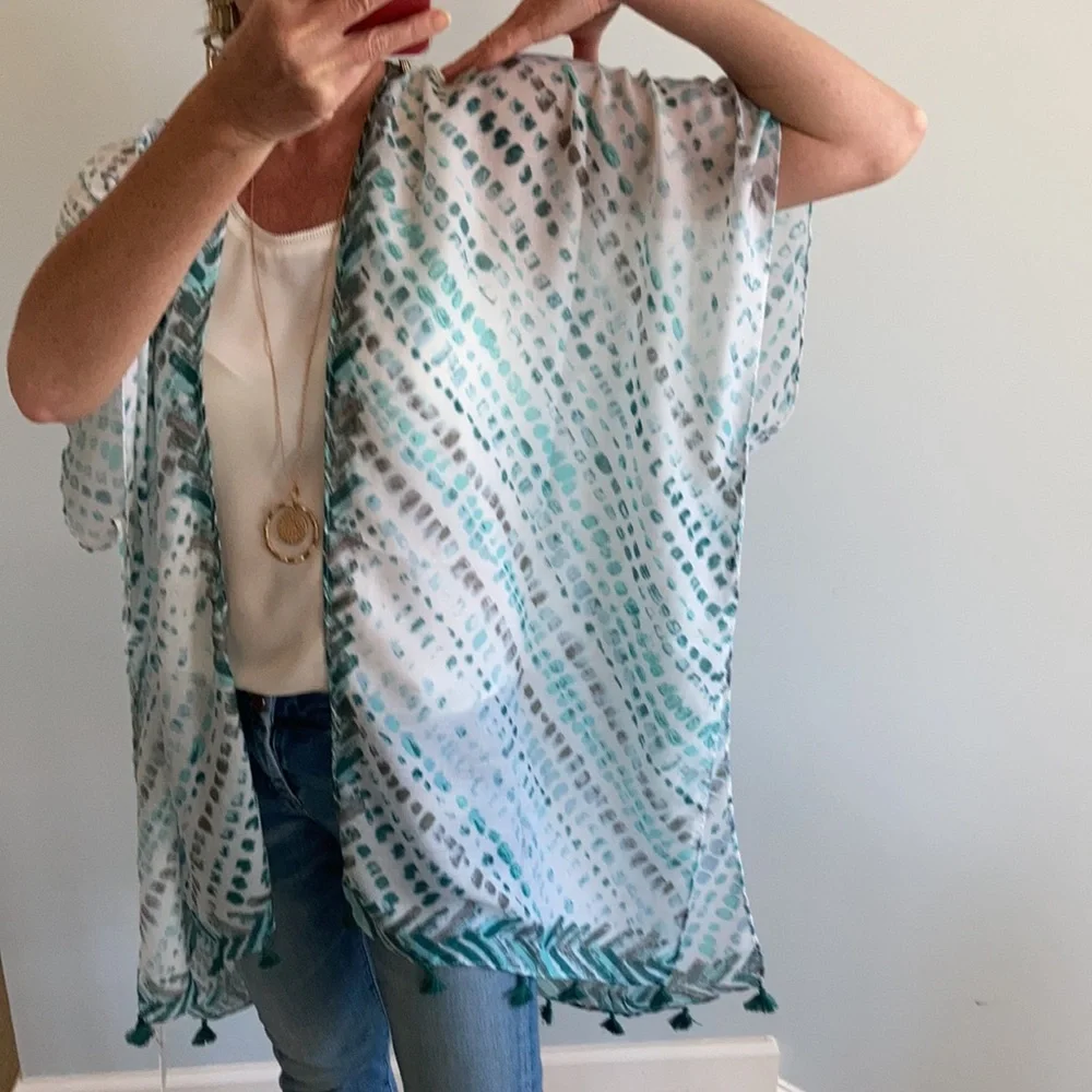 Teal Green Print Boho Kimono - Picture 4 of 7